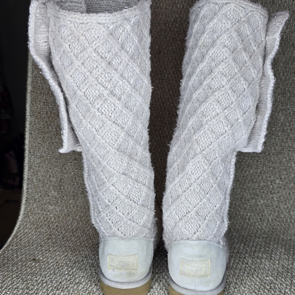 Light GREY Cardy Knit Ugg Boots Size 7 - Picture 1 of 5